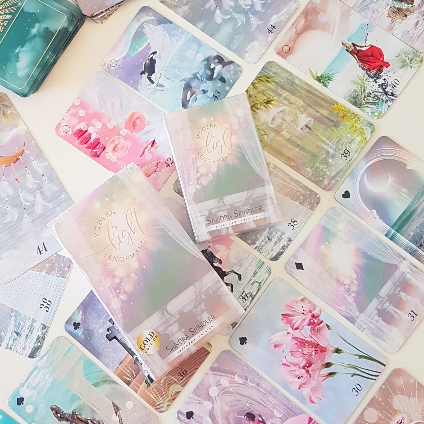 Vergleich Modern Light Lenormand Pocket und Gold Version